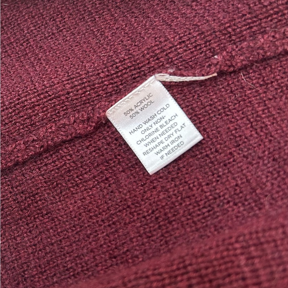 Ann Taylor LOFT Maroon Cardigan. Beautiful wool blend Knit Size Small. - Picture 5 of 5
